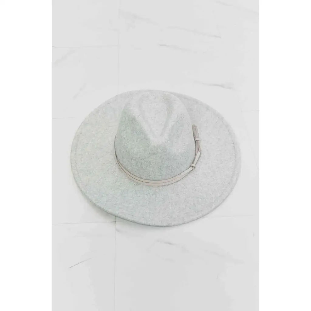 Our Festival Babe Fedora Hat in light gray is neutral enough to pair with a wide range of outfits. Featuring thin faux
