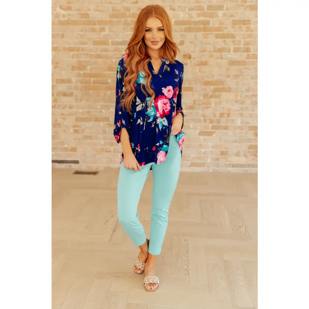 Our Magic Ankle Crop Skinny Pants feature a high rise slim fit in ponte knit. The stretchy pull on design elastic