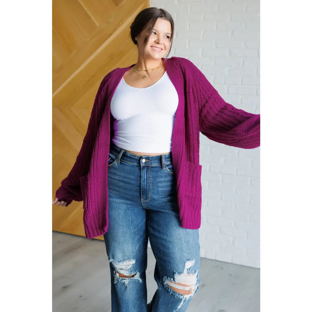 Stay cozy in our Maybe Monday Cardigan! This super soft sweater knit cardigan features an open front pockets a slouchy