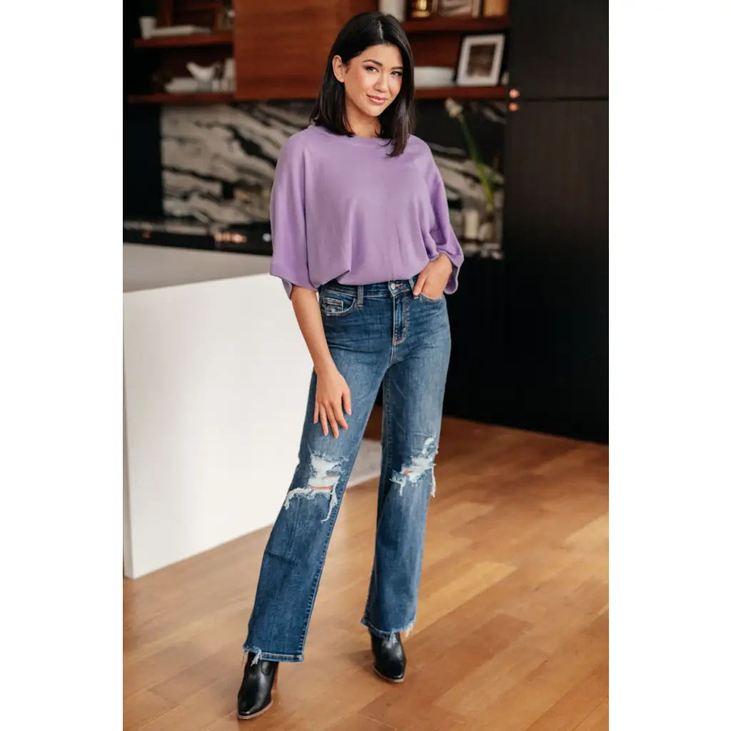 Your best outfits start with our Rose High Rise 90’s Straight Judy Blue Jeans! Featuring a gorgeous dark wash high rise