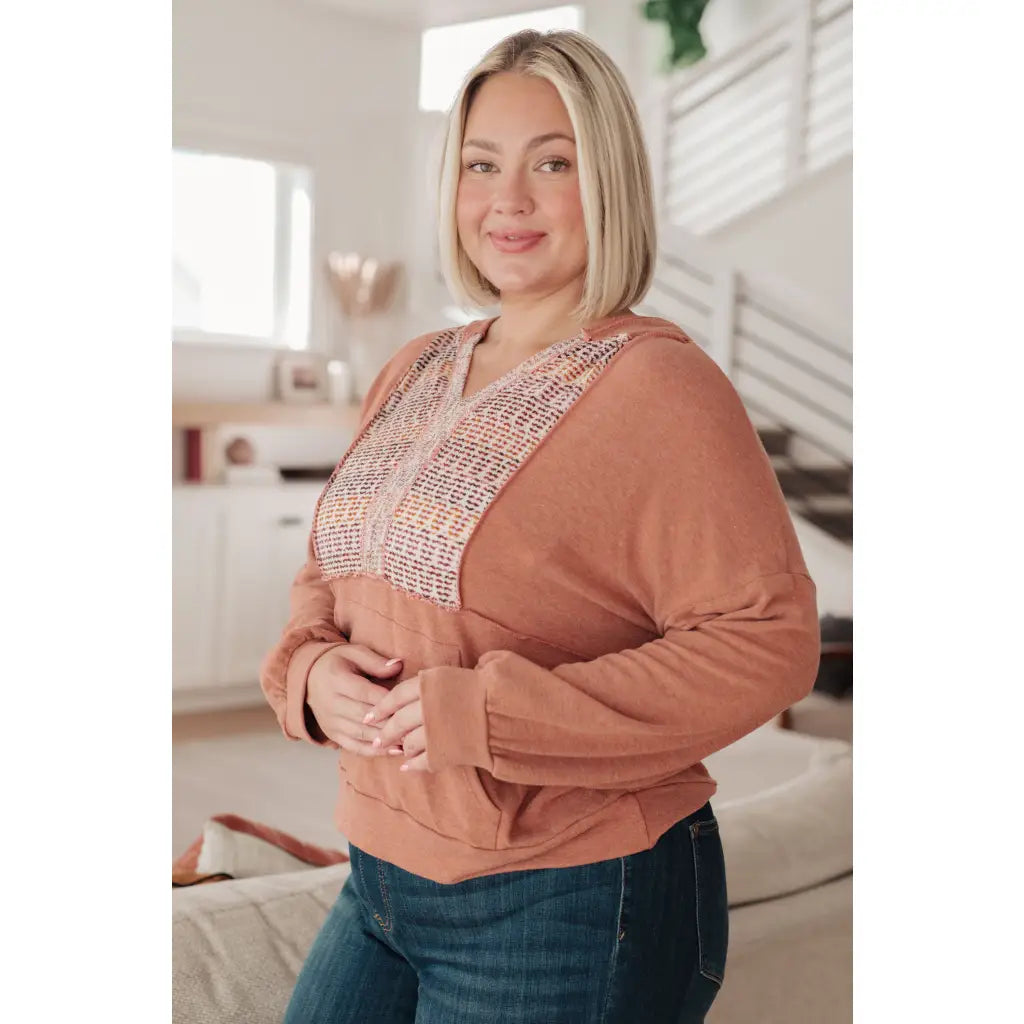 Our Wave Hello Textured Panel Hoodie is ideal for any closet. Crafted in a soft jersey knit heathered rust color