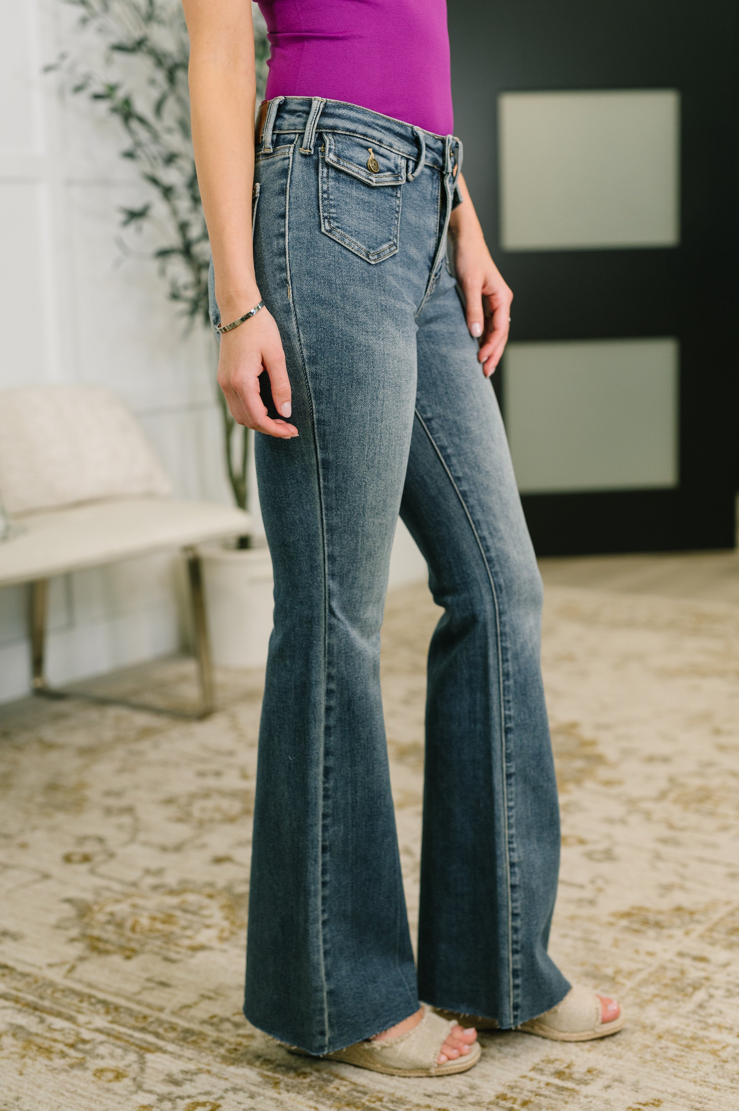 Standing Ovation Flare Jeans