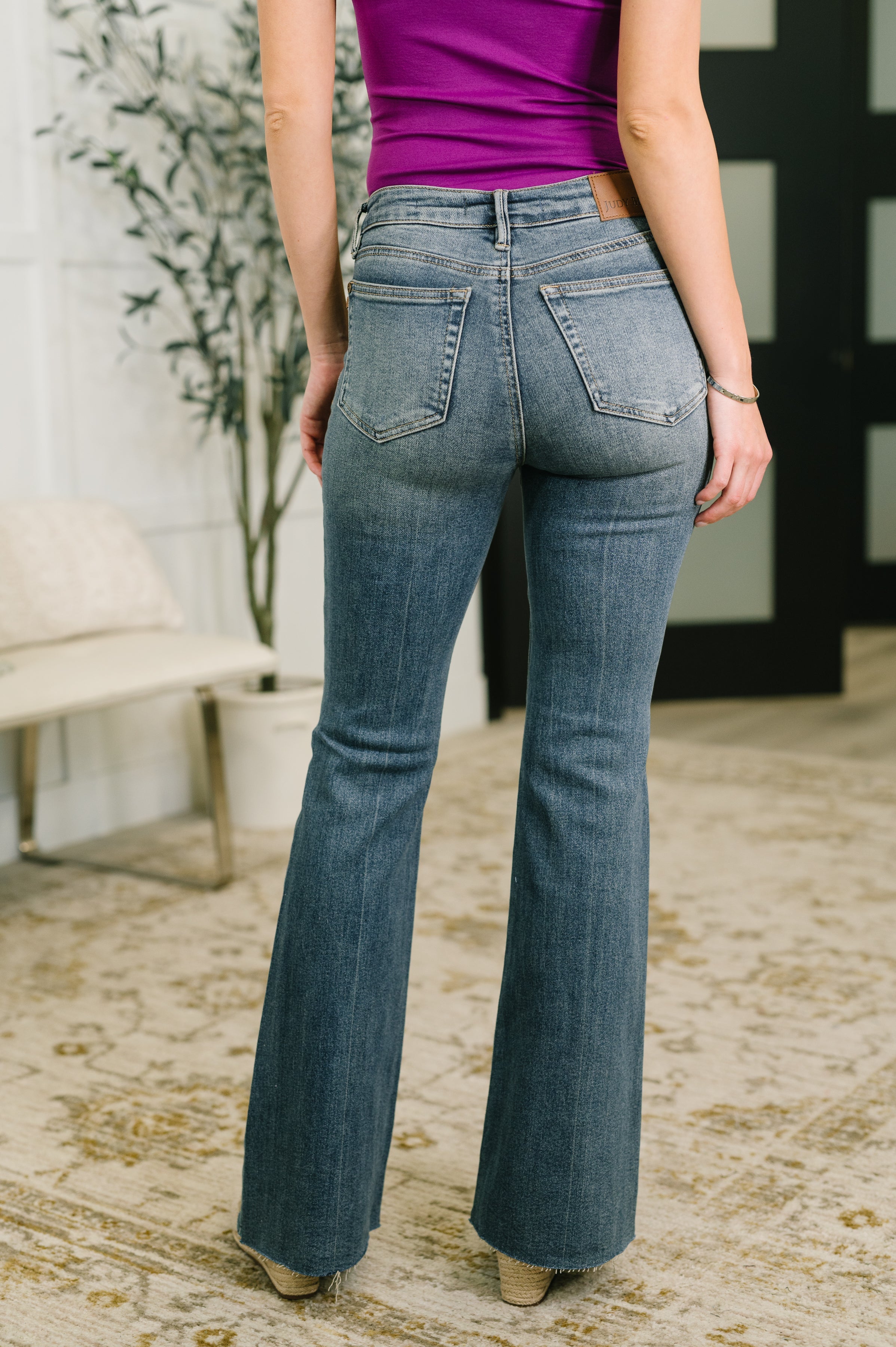 Standing Ovation Flare Jeans