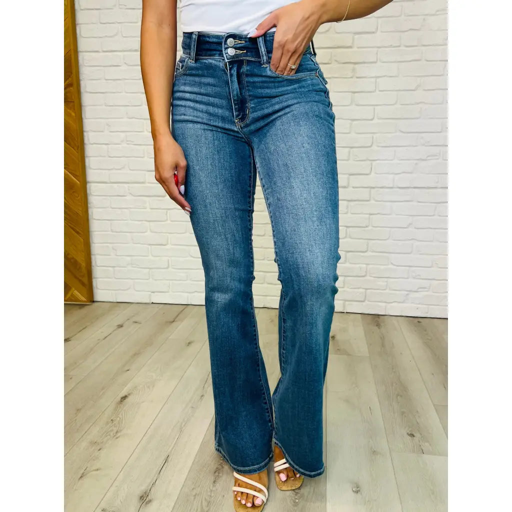 Ariana High Rise Flare Jeans with a double-button waistband & 4-way stretch perfect for flattering fit. Perfect regular