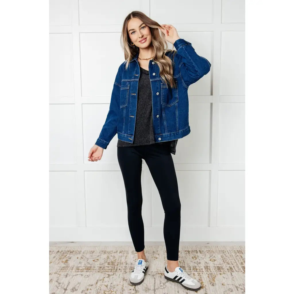 Get ready to cuddle up in our Basically Freezing Brushed Hacci Top Black! Its brushed stretchy fabric will keep