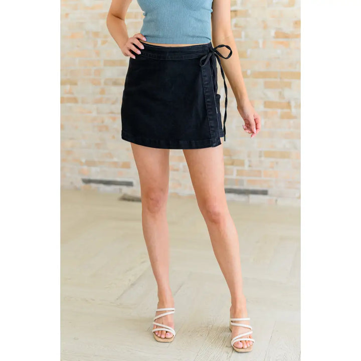 Bentli High Rise Side Tie Denim Skort in Black - Womens