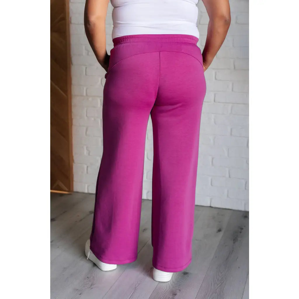 Stay stylish with our Boujee Basic Travel Wide Leg Pants in Magenta! Wrinkle resistant and so comfy! Plus it’s