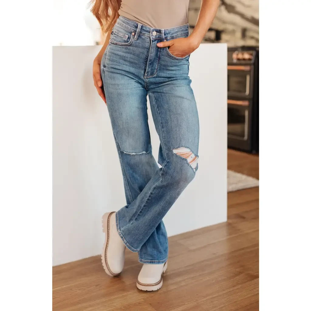 Our Bree High Rise Control Top Distressed Straight Jeans from Judy Blue are the perfect blend of fashion and function.