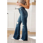 High on style and comfort our Cassandra Control Top Flare Judy Blue Jeans are sure to become your go-to for any outfit.