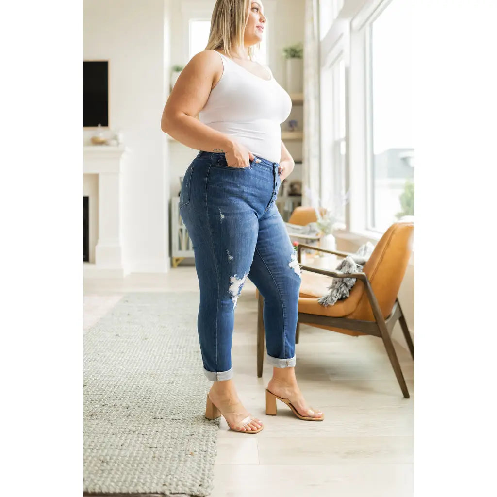 Show your style with these gorgeous Colt Distressed Boyfriend Judy Blue Jeans! Featuring a high rise button fly