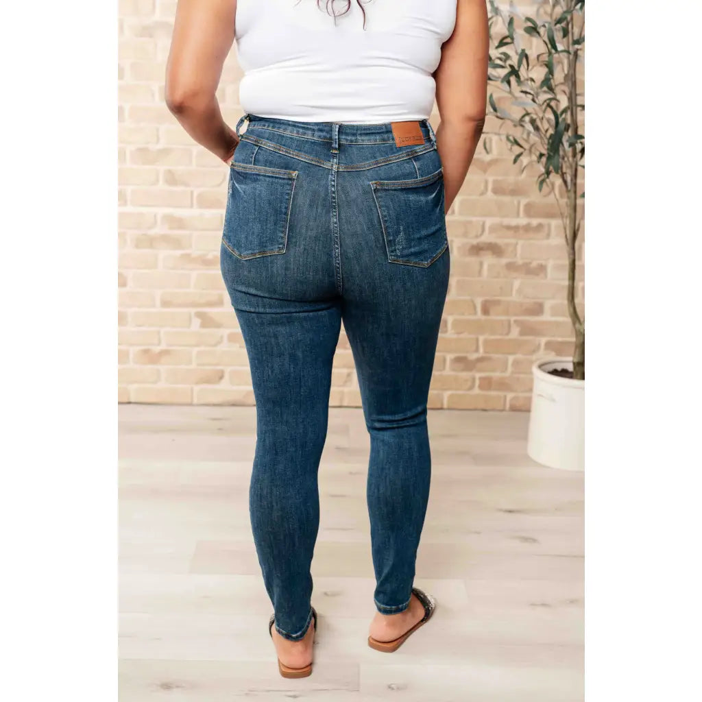 Say hello to your new wardrobe staple our Cora High Rise Control Top Skinny Jeans by Judy Blue. Featuring tummy control