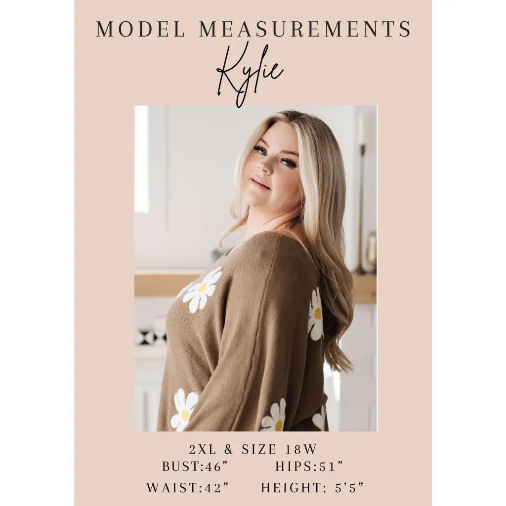 Our Dreaming in Blush Faux Fur Coat will make you shine on the dance floor or out town! Its shaggy faux lambs fur