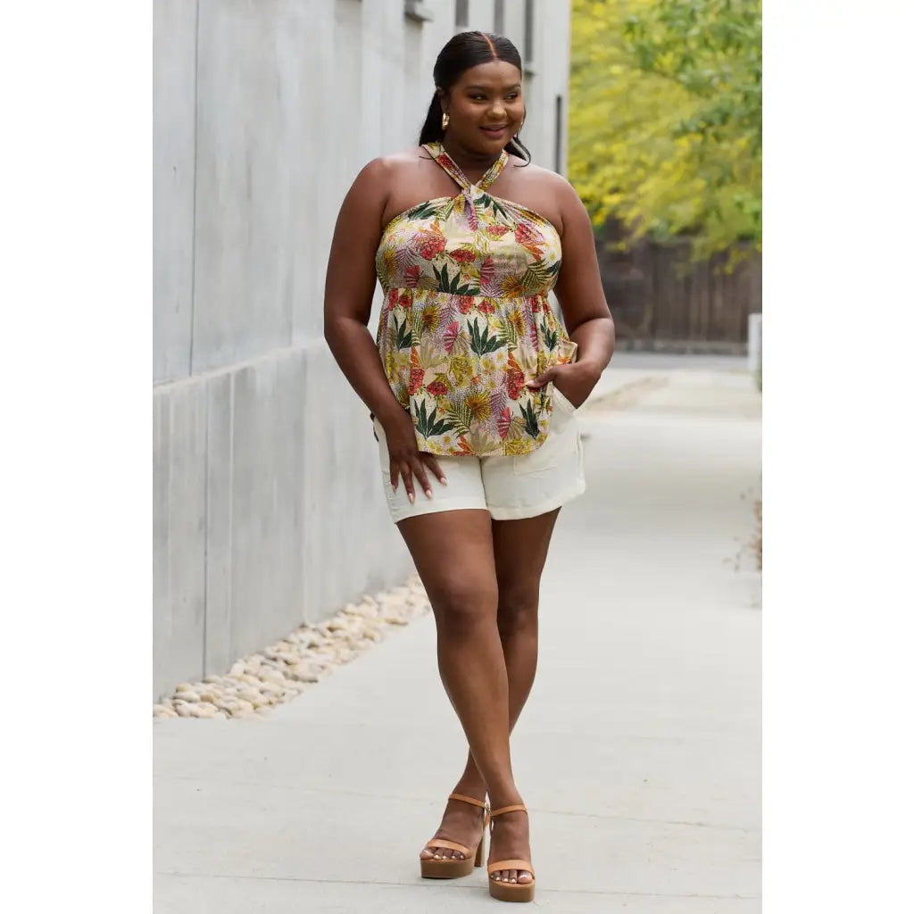 Crafted with meticulous attention to detail this stunning top will effortlessly elevate your wardrobe its captivating