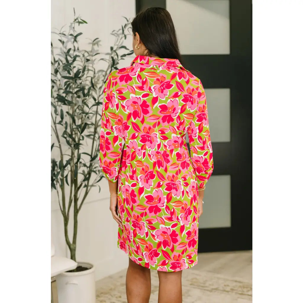 Shop this floral collared mini dress with high stretch fabric and pockets. Chic polished available in standard & plus