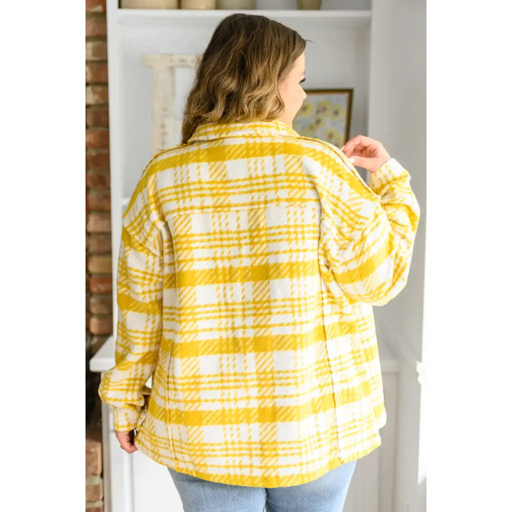 Pieces like our Hard To Miss Shacket In Mustard are hard to come by so make sure snag it while you can! Made