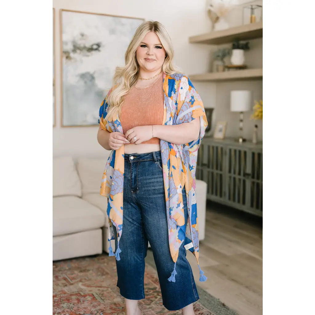 Discover effortless style with our Hayes High Rise Wide Leg Crop Jeans. This medium wash 4-way stretch denim is cut