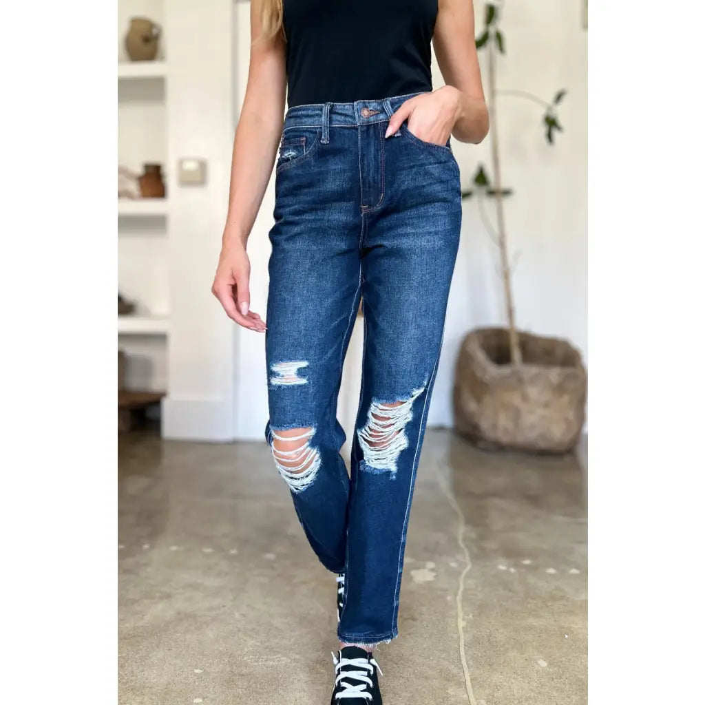Our It’s Heavy Distressed Rigid Magic Judy Blue Jeans are crafted from durable denim with a hint of magic! These jeans