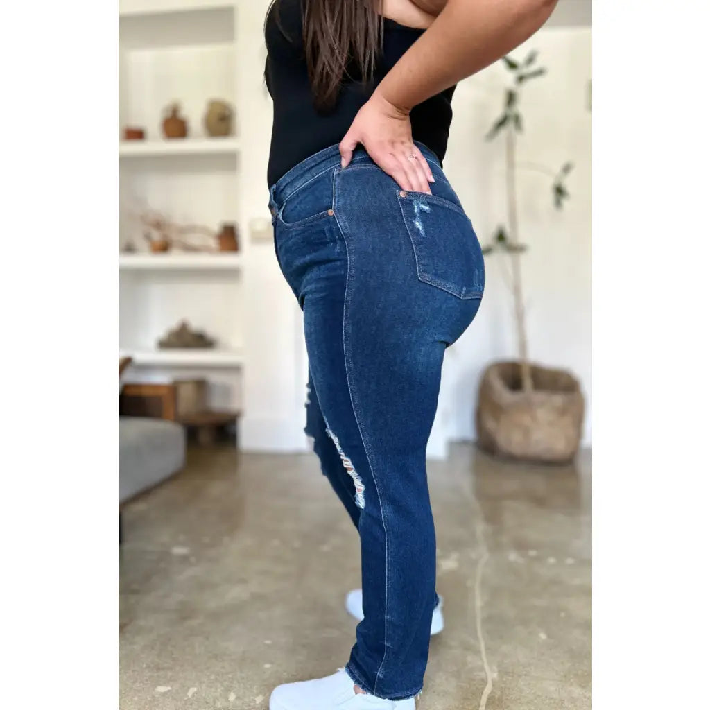 Our It’s Heavy Distressed Rigid Magic Judy Blue Jeans are crafted from durable denim with a hint of magic! These jeans