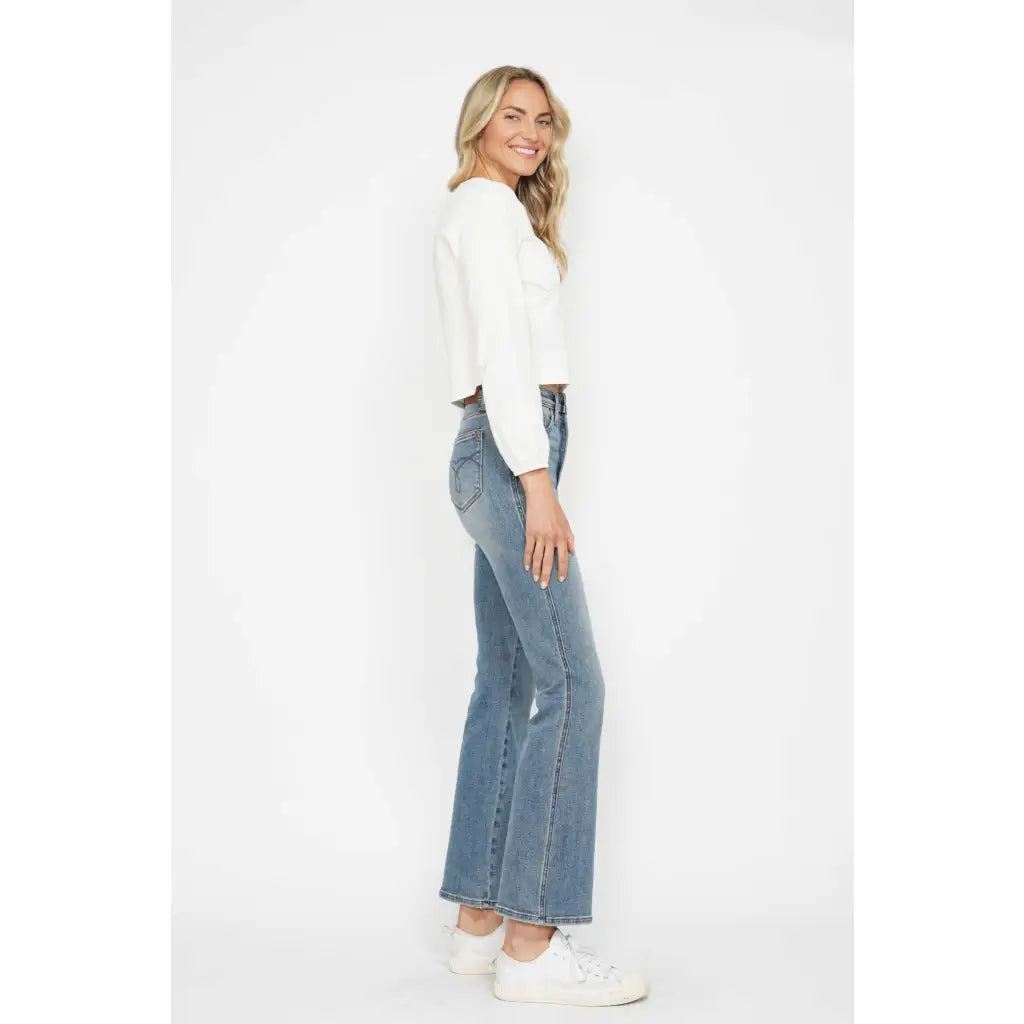 Judy Blue Tummy Control Bootcut Jeans flatter all shapes including curvy and plus sizes with embroidered pockets