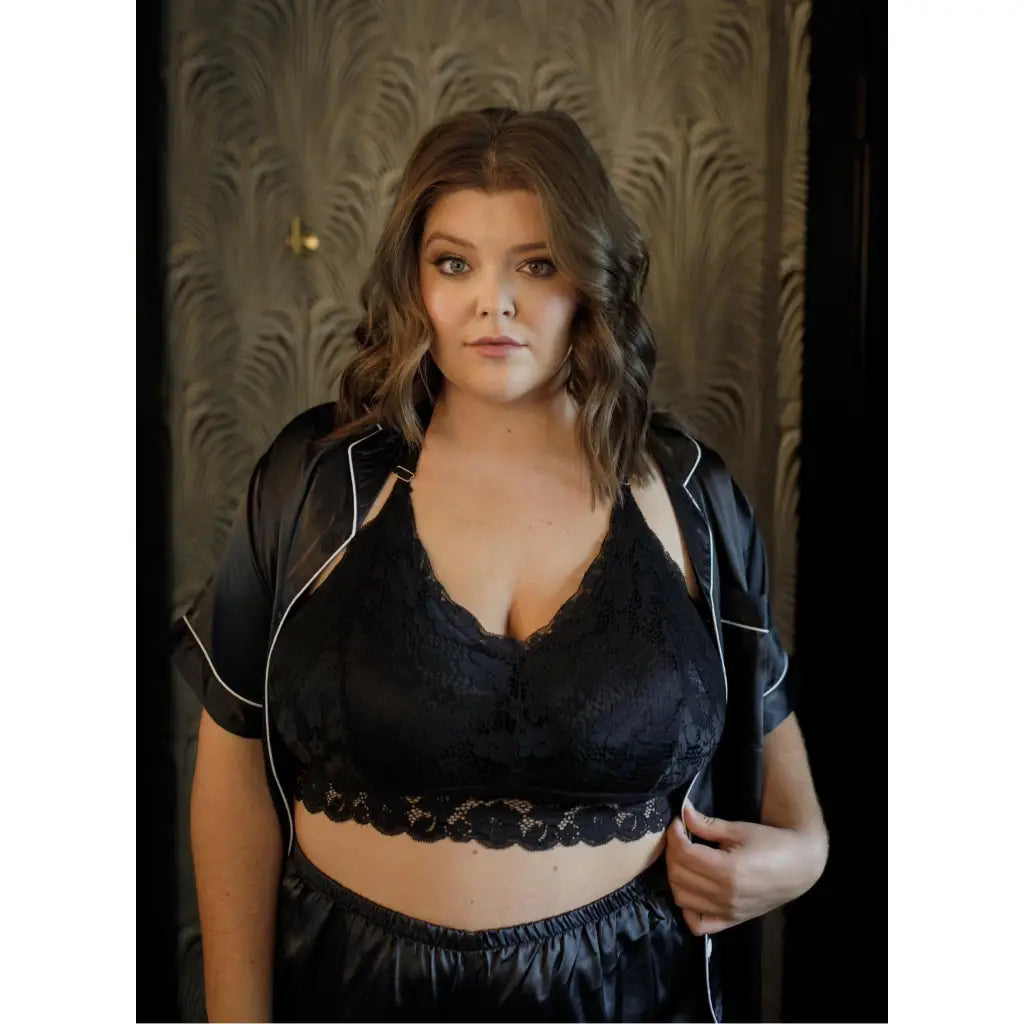 Juliette is our best selling bralette! Sexy comfortable and perfect to pair with all sorts of outfits!! Super stretchy