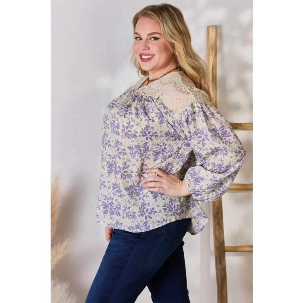 Our Lace in Detail Printed Blouse is a feminine and stylish top that combines the delicate lace accents beautiful lilac