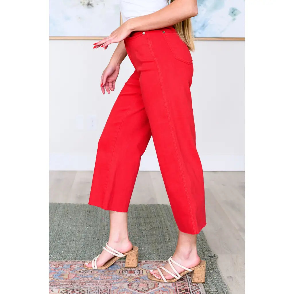 Slip into style and comfort with our Lisa High Rise Control Top Cropped Jeans in Red from Judy Blue. Featuring tummy