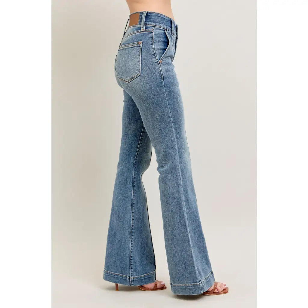 Long Legs and Lattes Flare Judy Blue jeans with high waist stretch fit seam detail. Plus size flattering boutique denim