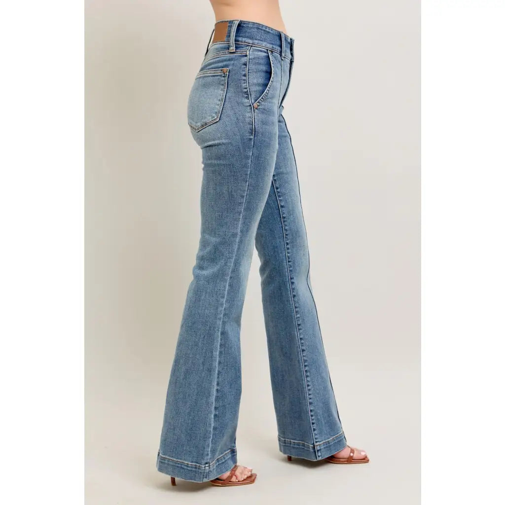 Long Legs and Lattes Flare Judy Blue jeans with high waist stretch fit seam detail. Plus size flattering boutique denim