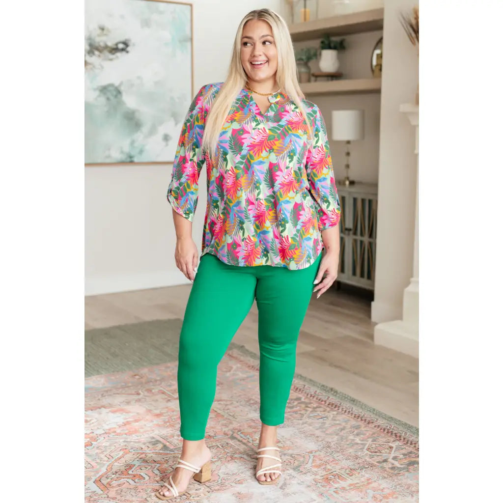 Our Magic Ankle Crop Skinny Pants feature a high rise slim fit in ponte knit. The stretchy pull-on design elastic