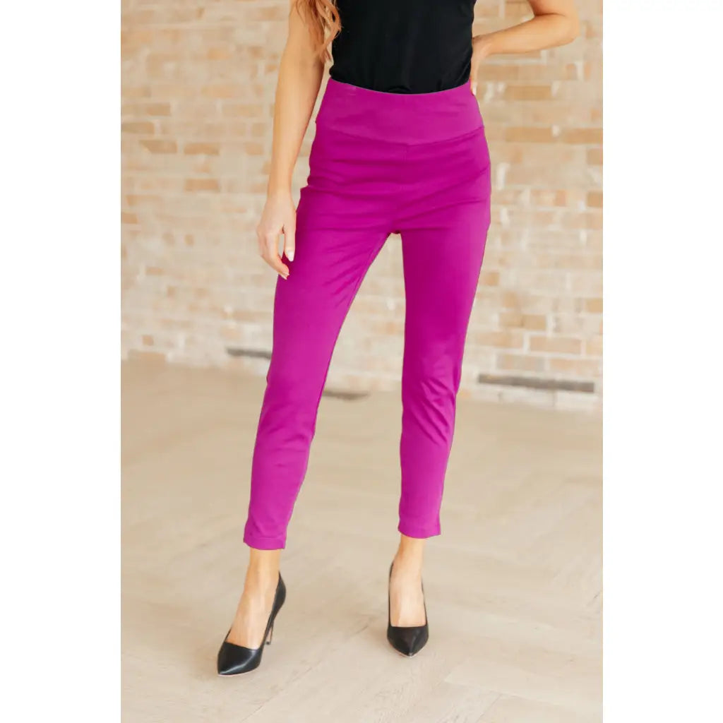 Our Magic Ankle Crop Skinny Pants feature a high rise slim fit in ponte knit. The stretchy pull-on design elastic