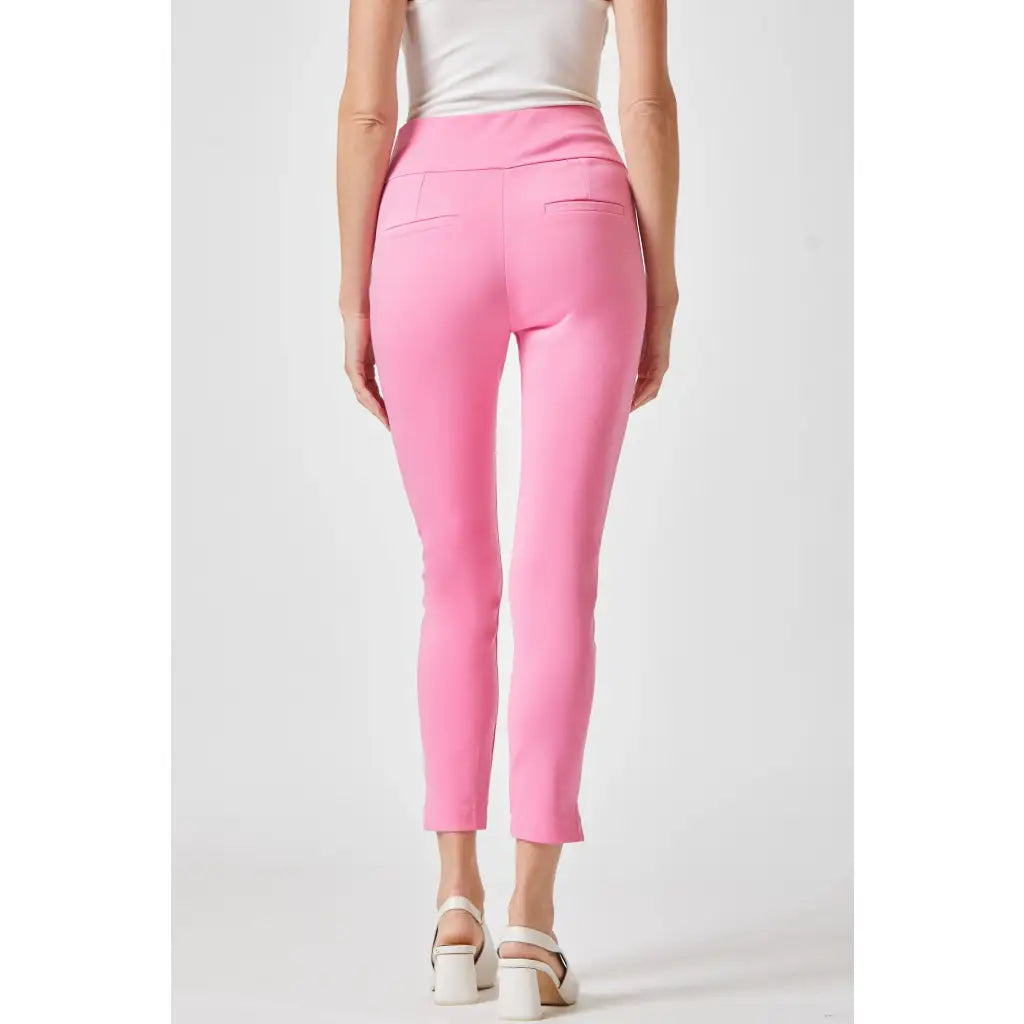 Our Magic Skinny Pants feature a high rise slim fit in ponte knit for flattering silhouette. The stretchy pull-on