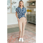 Our Magic Skinny Pants feature a high rise slim fit in ponte knit for flattering silhouette. The stretchy pull-on