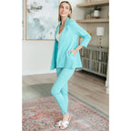 Our Magic Skinny Pants feature a high rise slim fit in ponte knit for flattering silhouette. The stretchy pull-on