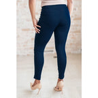 Our Magic Skinny Pants feature a high rise slim fit in ponte knit for flattering silhouette. The stretchy pull-on