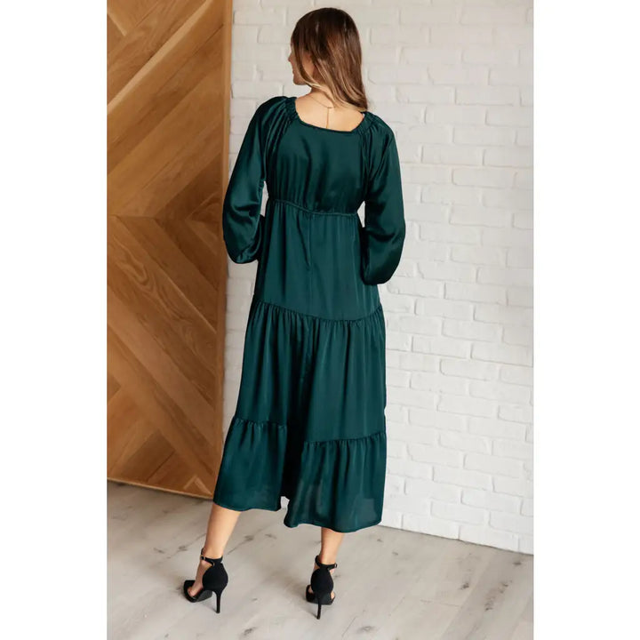 Makes Me Want To Tiered Midi Dress in Hunter Green - Dresses