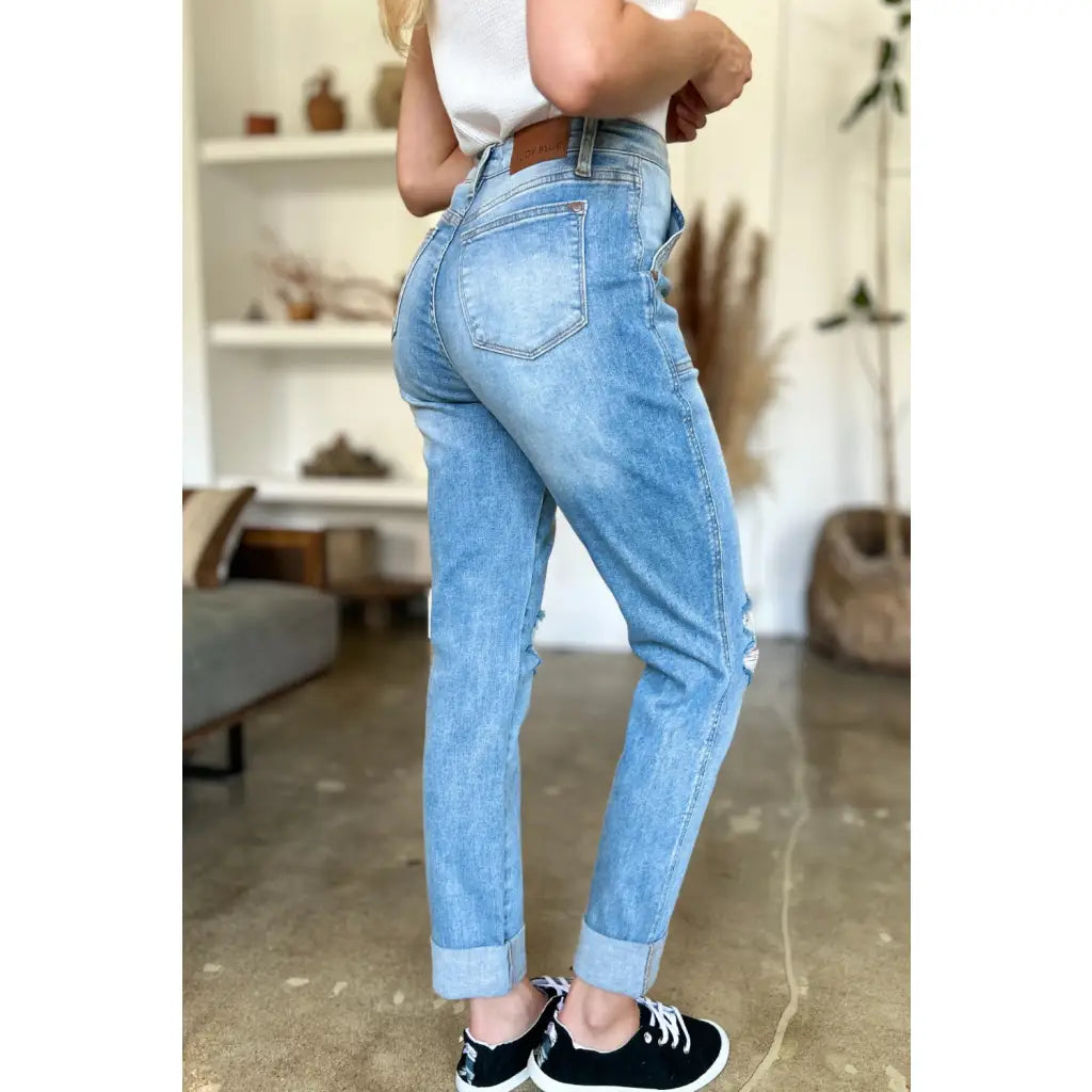 Our Patch Pockets Distressed Straight Judy Blue Jeans feature a light blue wash in fabulous stretchy denim for added