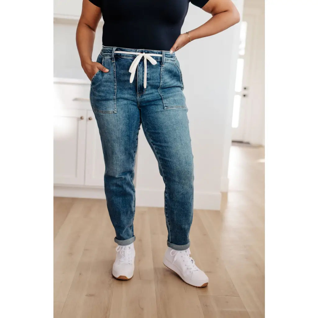 Experience the perfect fit and style in our Payton Pull On Denim Joggers from Judy Blue! Made with a high rise zero