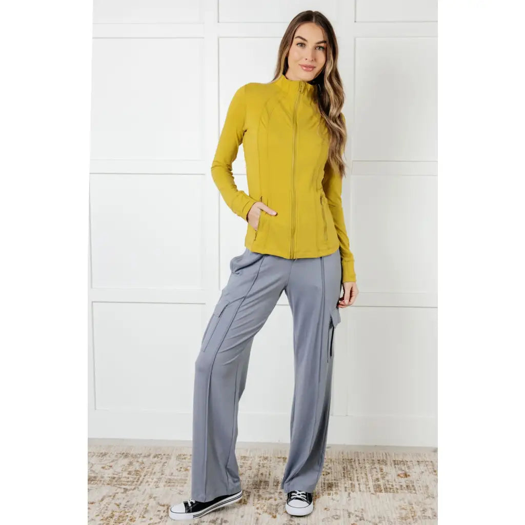 Enjoy the comfort and style of our Race to Relax Cargo Pants made from a stretchy microfiber nylon for soft feel. Plus