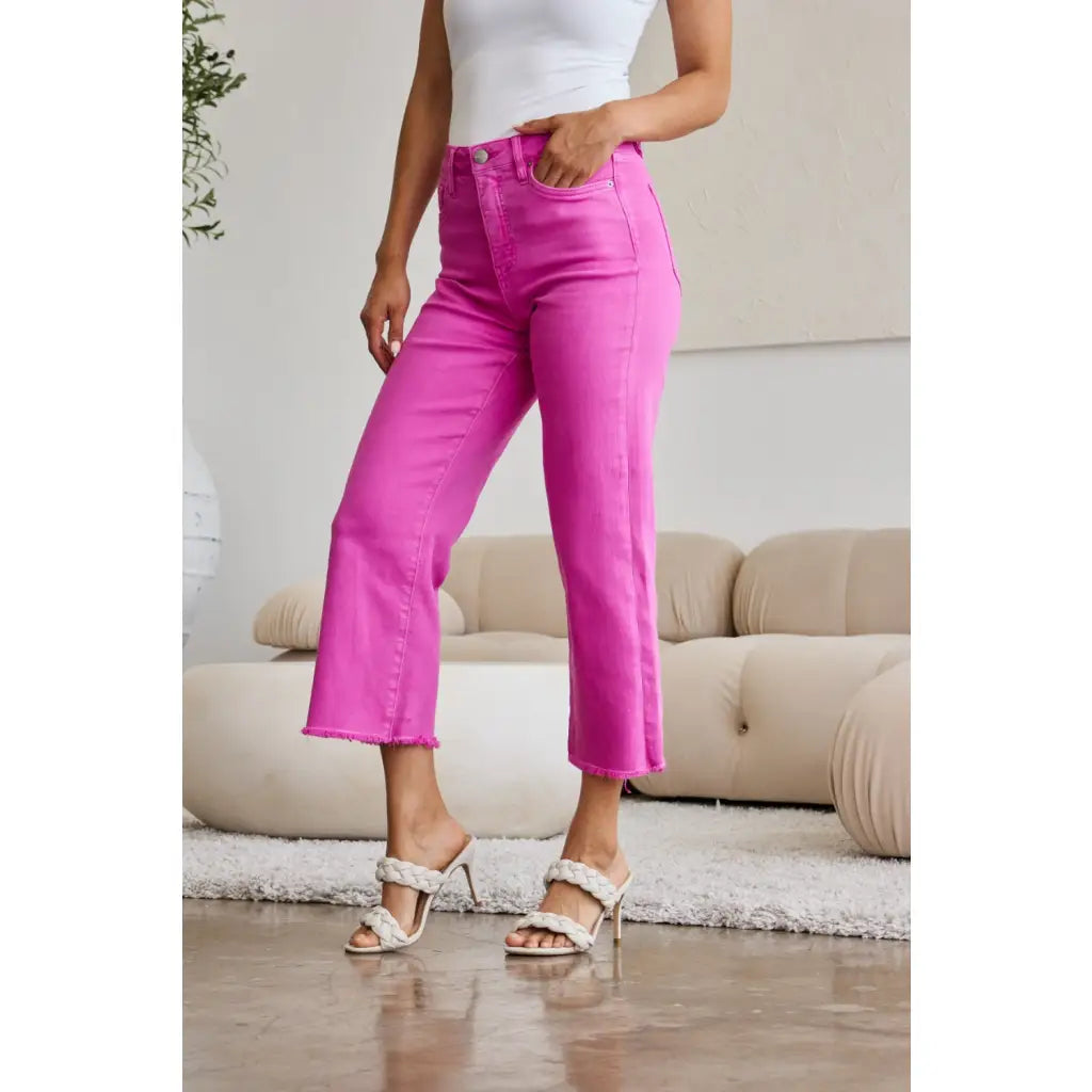 Our RFM Dylan Tummy Control Cropped Jeans high-waisted jeans give you tummy control to help rock your perfect shape!