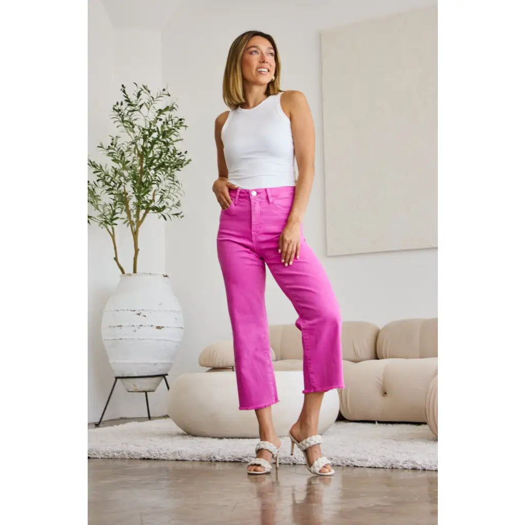 Our RFM Dylan Tummy Control Cropped Jeans high-waisted jeans give you tummy control to help rock your perfect shape!