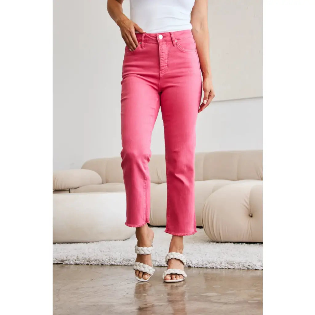 Our RFM Dylan Tummy Control Cropped Jeans high-waisted jeans give you tummy control to help rock your perfect shape!