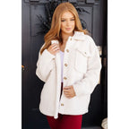 Stay warm in the Shrouded Sherpa Coat! A heavyweight fleece coat with an oversized fit plus it’s available sizes S-3XL.