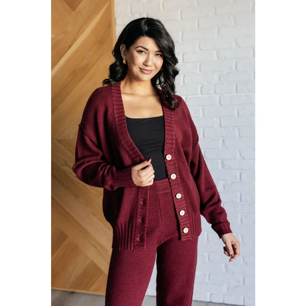 Our Simple Solution Textured Jogger Set in Wine boasts a knit v-neck sweater and high rise jogger pants. The features