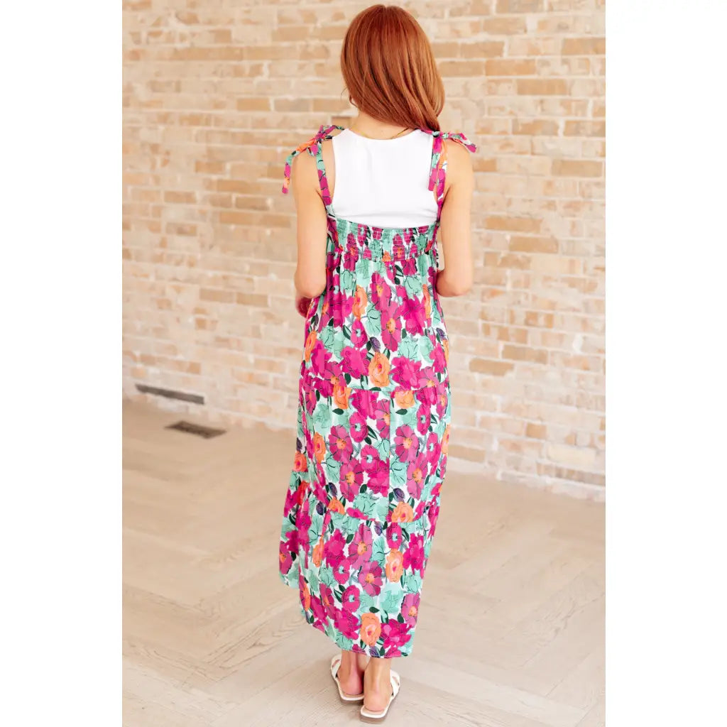 Get ready to love our Such a Lover Girl Tiered Dress! Made from cheerful floral woven fabric it features square