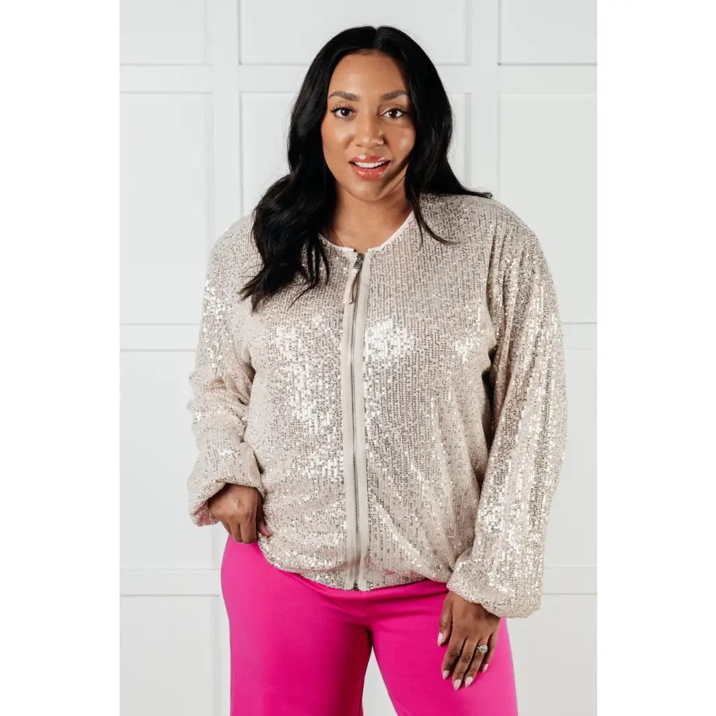 Shimmer in the Sweet Roo Sparkle Sequin Jacket with our plus size friendly glam. Full zip balloon sleeves fully lined