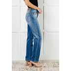 Stay warm and stylish with our Vintage Wash Thermal Straight Judy Blue Jeans. These high rise jeans feature a brushed