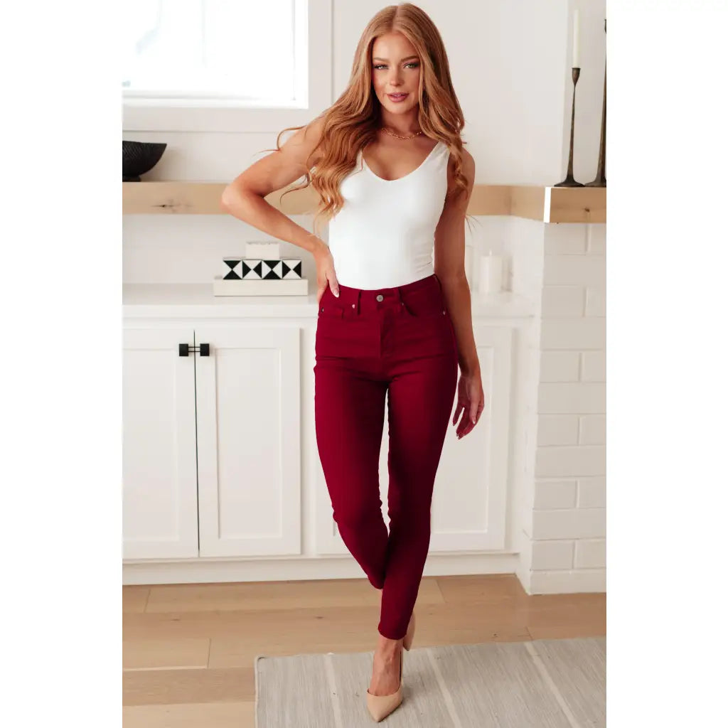 Our new Wanda Control Top Judy Blue Skinny Jeans in Scarlet are a solid bet for flattering and confident fit! Crafted