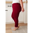 Our new Wanda Control Top Judy Blue Skinny Jeans in Scarlet are a solid bet for flattering and confident fit! Crafted
