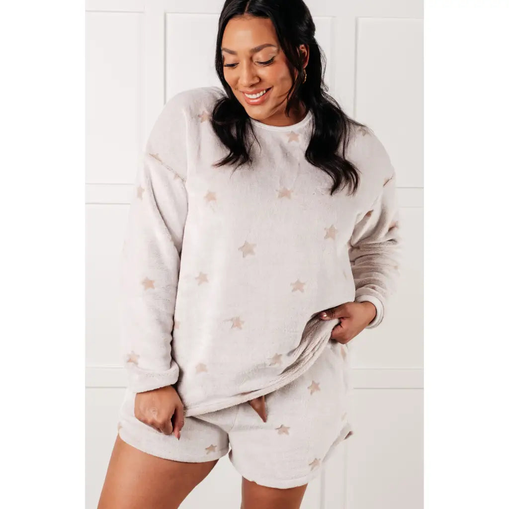 Unwind in style with our Wish on the Stars Loungewear Set. Made from softest beige faux fur for ultimate luxurious