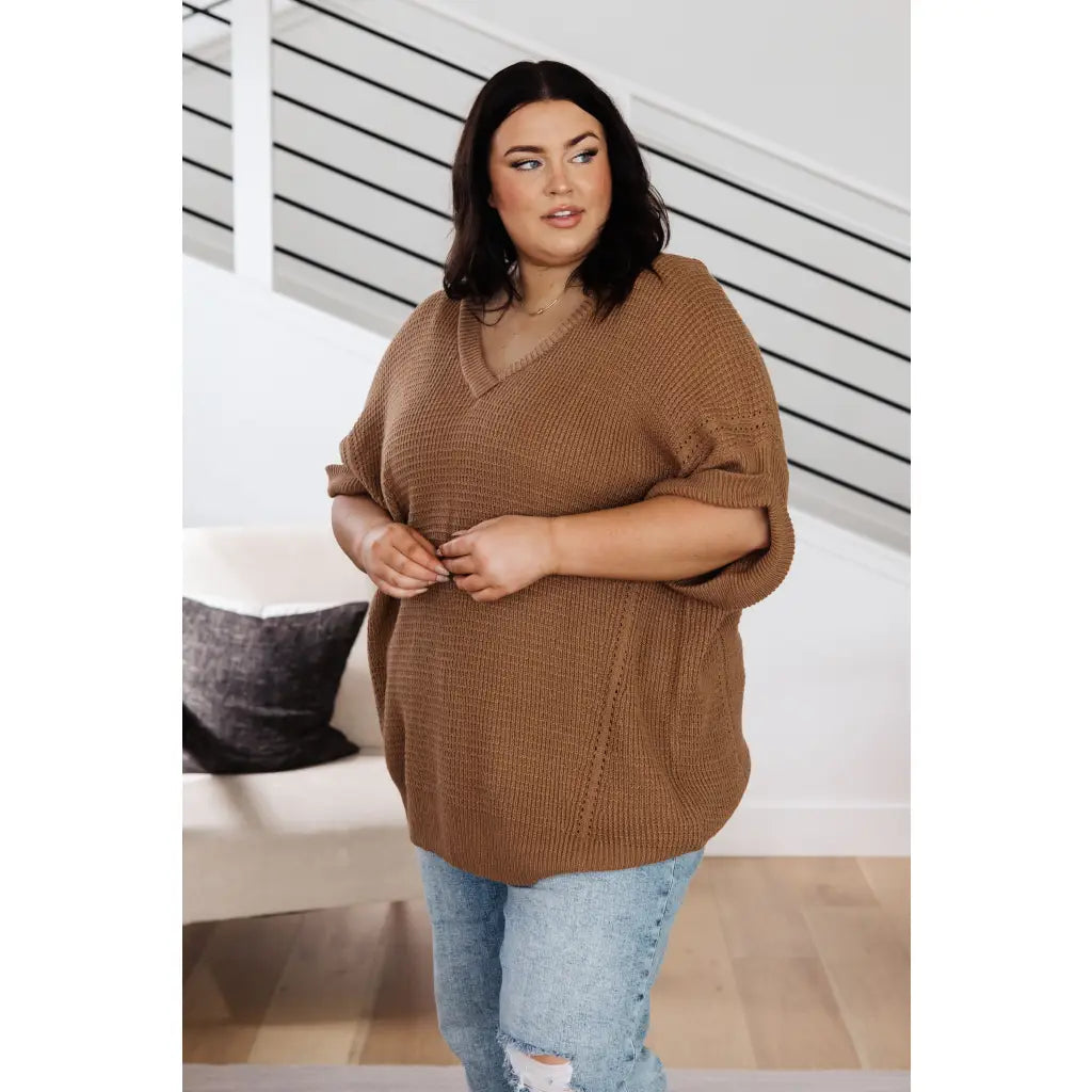 Our comfy oversized Wonder Why Oversized Short Sleeve Sweater is constructed with a lightweight caramel mocha knit